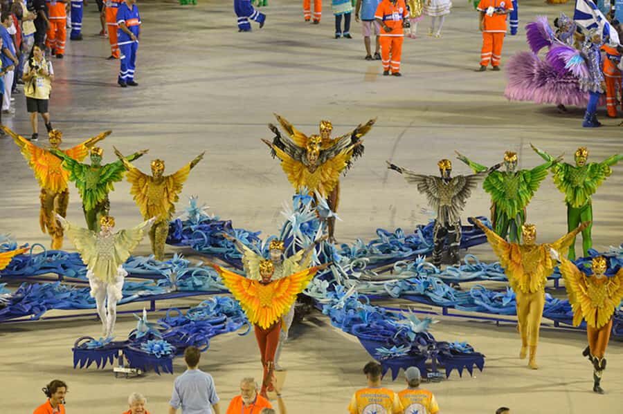 Rio: Premium Carnival Seating with Food, Drinks, & Transfers - Watching the Samba Schools: Why VIP Seating Changes the Parade