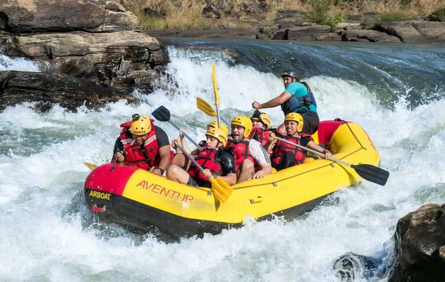 Rio: White Water Rafting Adventure tour in Rio de Janeiro - Guides who make first-timers feel comfortable