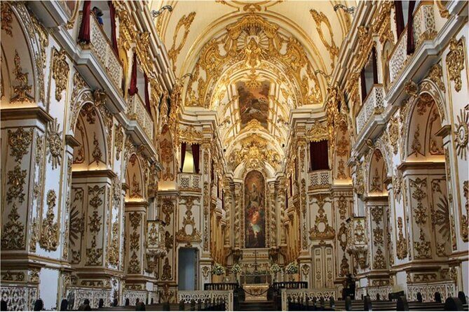 Rio's Downtown Walking Tour: Unveiling Rich History and Landmarks - Arco do Teles and Paço Imperial: From Cobblestones to the Monarchy