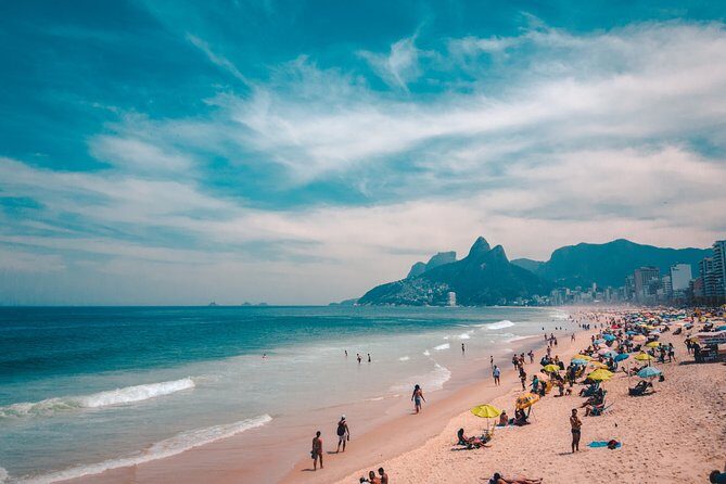 Self-Guided Audio Tour-Story of Bossanova: Rhythm and soul of Rio - The Ipanema walk: turning a famous beach into a guided route you can feel