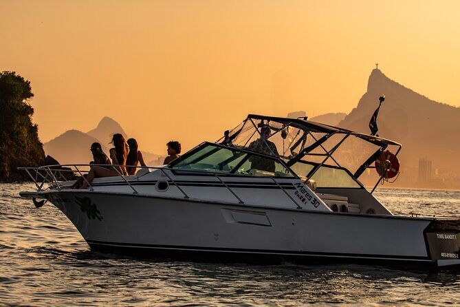 Sunset Boat Tour with Beer, Water, Soda and Snacks included - Museu do Amanhã: Free Museum Stop by the Water