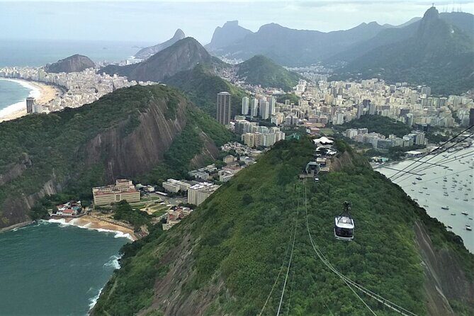 The Christ the Redeemer, the Sugar Loaf and the beaches of the "South Zone" - The guide makes the difference: Marcello’s kind of Rio coaching