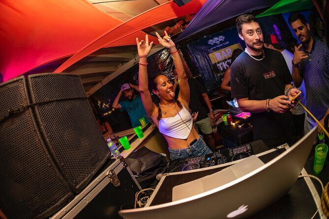 Ticket to 4-Hour Rio de Janeiro Boat Party - Cruise Views Over Guanabara Bay in DJ Lights