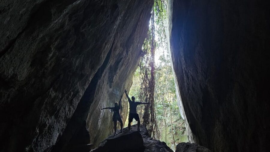 Tijuca National Park and all its wonders! - Gruta dos Murcegos: Bat Cave Stop and How to Handle It