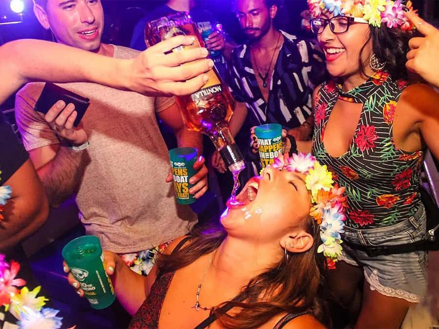Unforgettable Boat Party - Marina da Glória: The Simple Start (and Why Timing Is Strict)