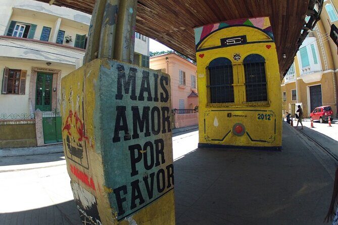 Walking in Santa Teresa - Bar do Gomez: a local meeting point from a century ago